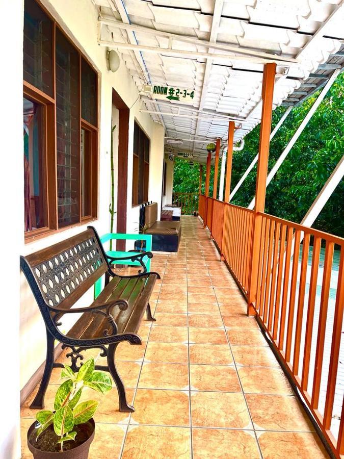 New Hostel Manuel Antonio, Meet New People Dış mekan fotoğraf